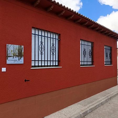 Villa La Alameda Fontiveros Exterior foto